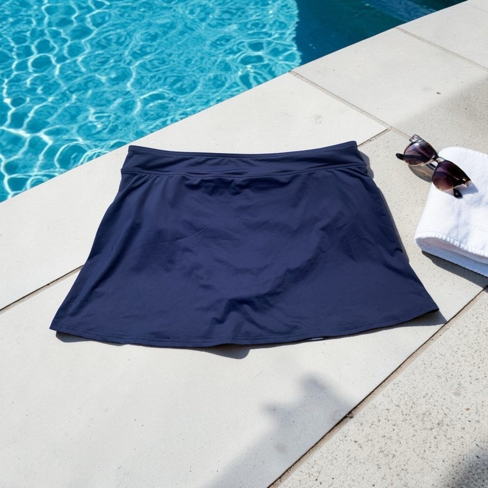 NWT Lands End Swim Skirt Navy Blue Women's Size 18 Stretch Pull On Beach Pool